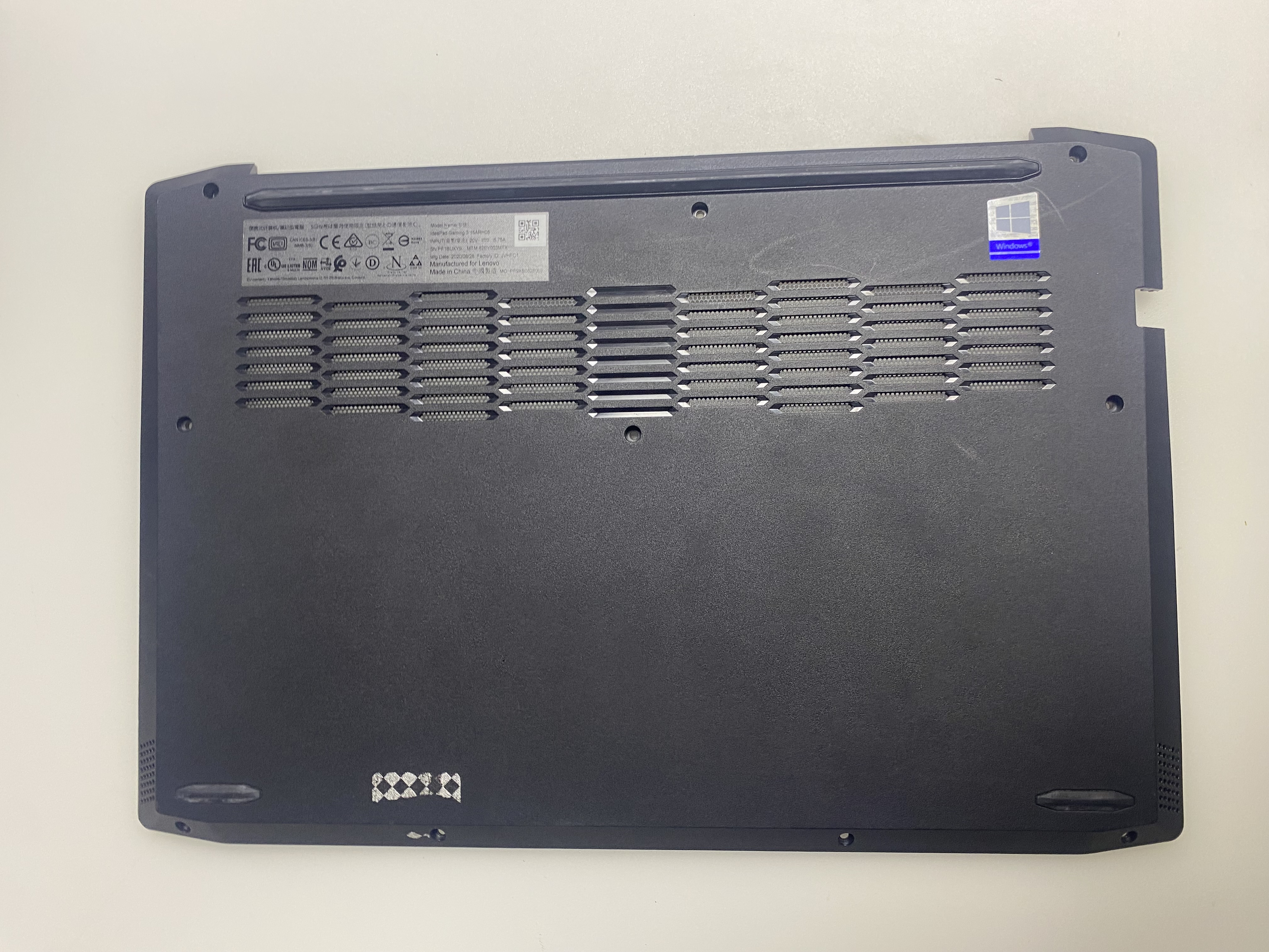 LENOVO İDEAPAD GAMİNG 3 ORJİNAL ÇIKMA ALT KASA İDEAPAD GAMİNG 3 ALT KASA