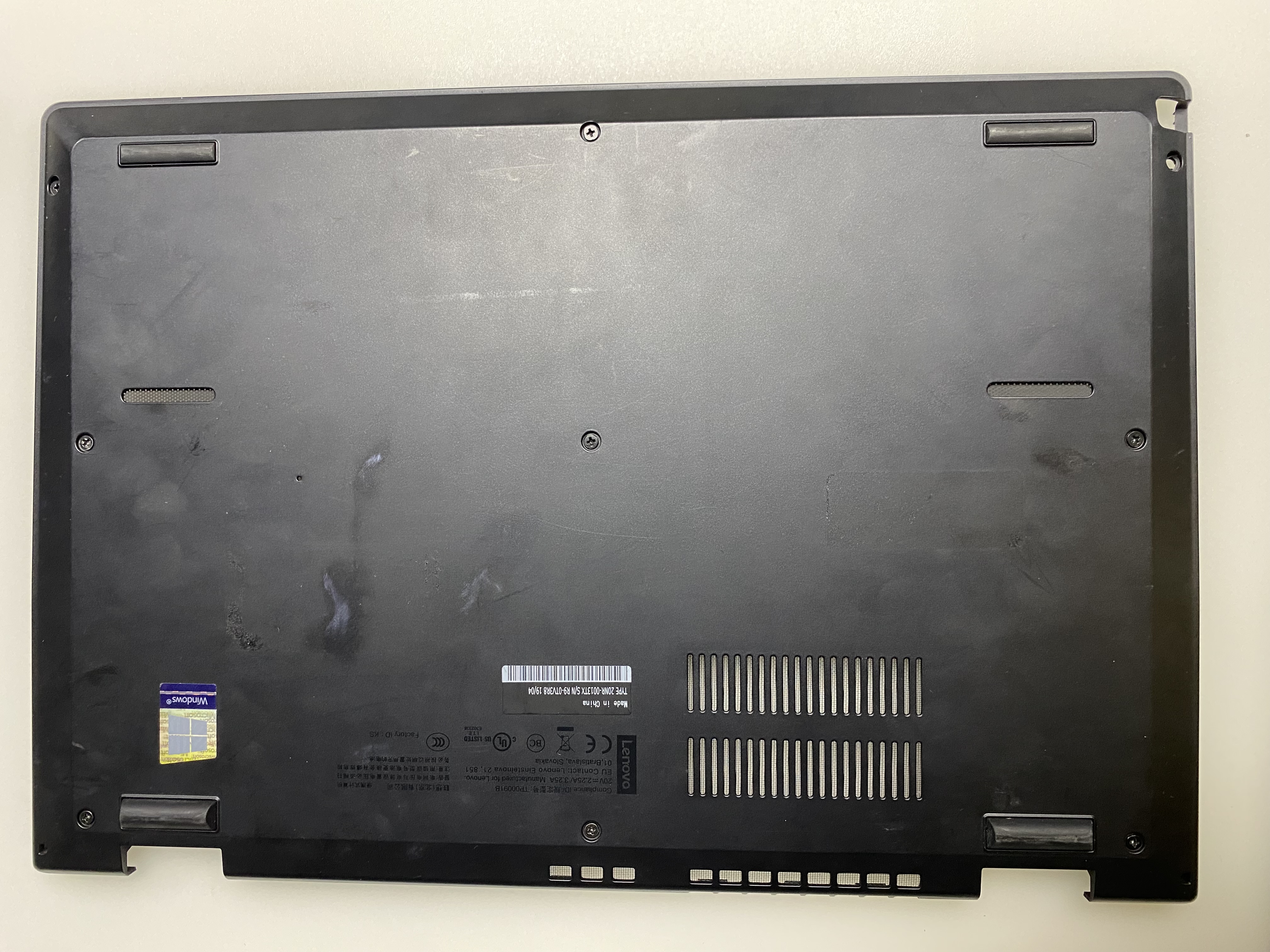 ORJİNAL LENOVO THİNKPAD L380 ALT KASA L380 ALT KASA 