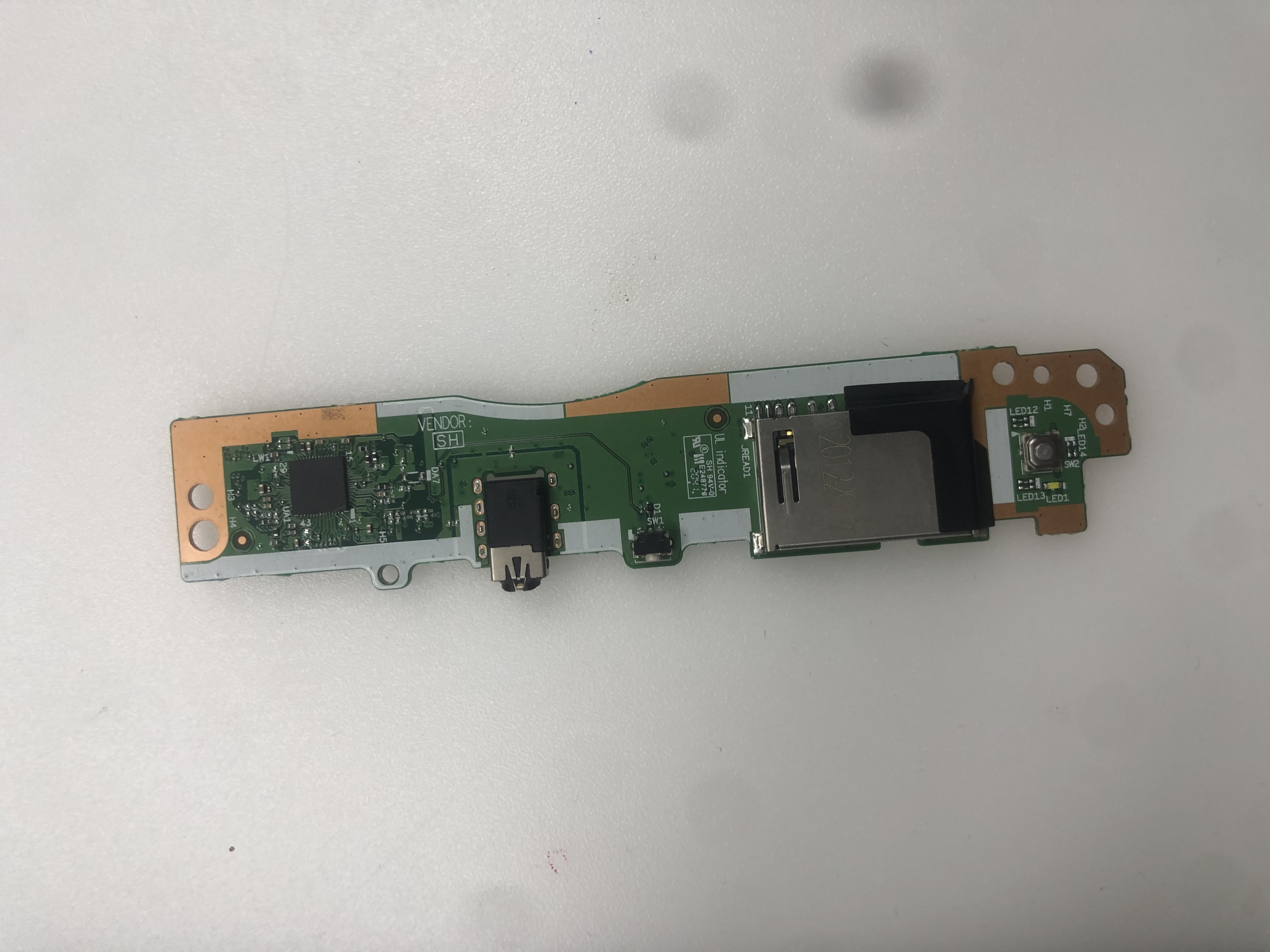 LENOVO ORJİNAL LENOVO NS-C821