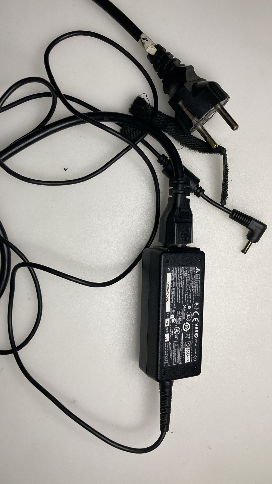 ACIDC ADAPTER ADP-40PH BB 19V - 2.1A